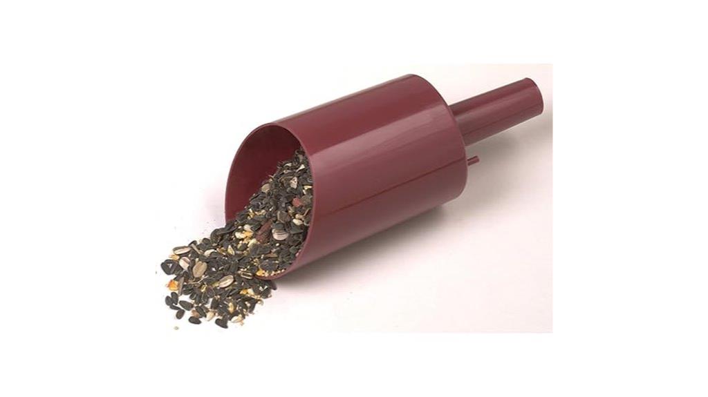 burnt red feed scoop