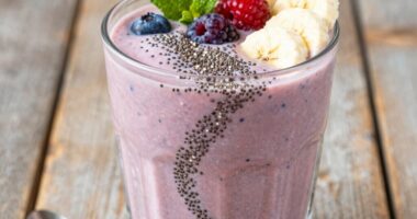 chia seeds enhance smoothie satisfaction