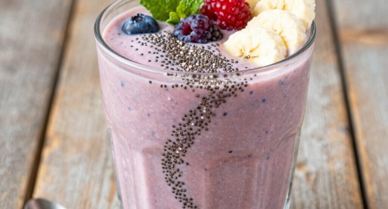 chia seeds enhance smoothie satisfaction
